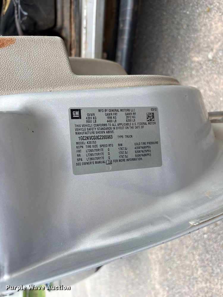 image for item EX0000 2012 Chevrolet Silverado 2500HD Ext. Cab pickup truck
