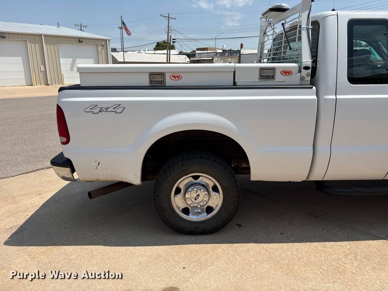 image for item EX0006 2007 Ford F250 Super Duty Ext. Cab pickup truck
