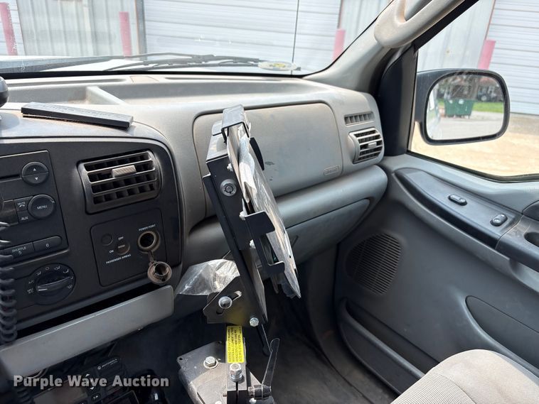 image for item EX0006 2007 Ford F250 Super Duty Ext. Cab pickup truck