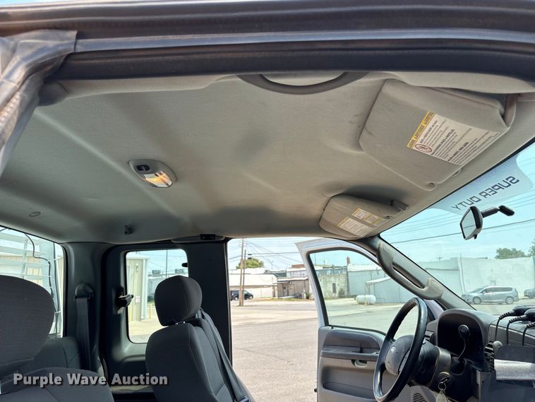 image for item EX0006 2007 Ford F250 Super Duty Ext. Cab pickup truck