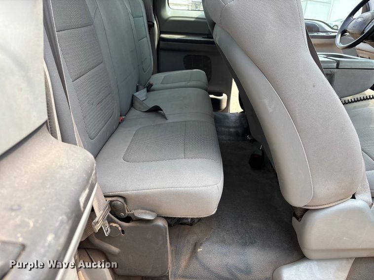 image for item EX0006 2007 Ford F250 Super Duty Ext. Cab pickup truck