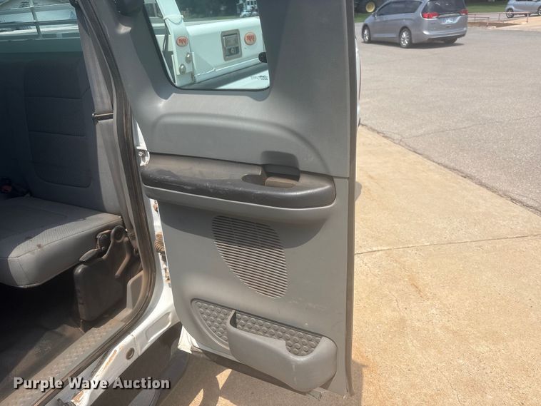 image for item EX0006 2007 Ford F250 Super Duty Ext. Cab pickup truck