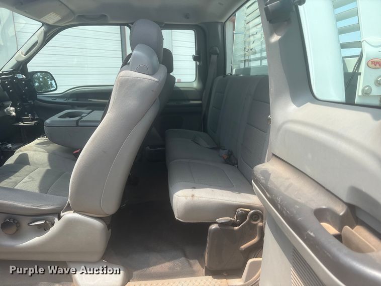 image for item EX0006 2007 Ford F250 Super Duty Ext. Cab pickup truck