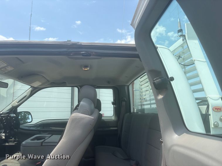 image for item EX0006 2007 Ford F250 Super Duty Ext. Cab pickup truck