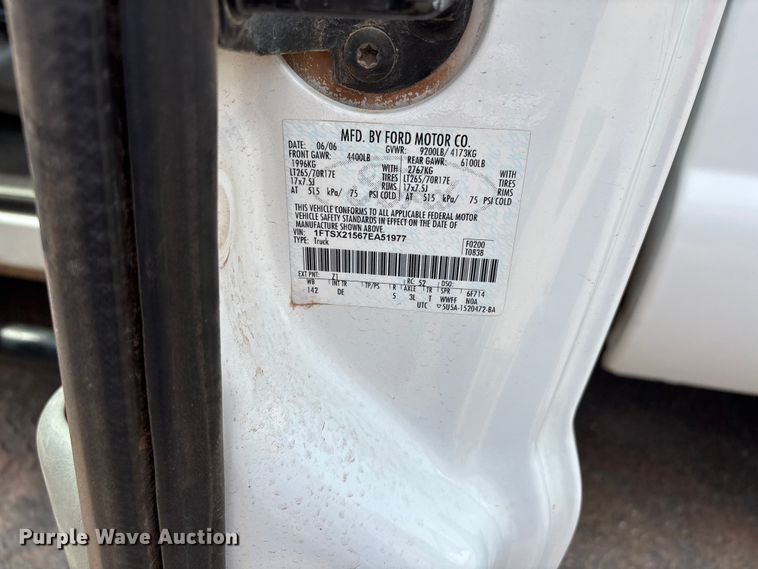 image for item EX0006 2007 Ford F250 Super Duty Ext. Cab pickup truck