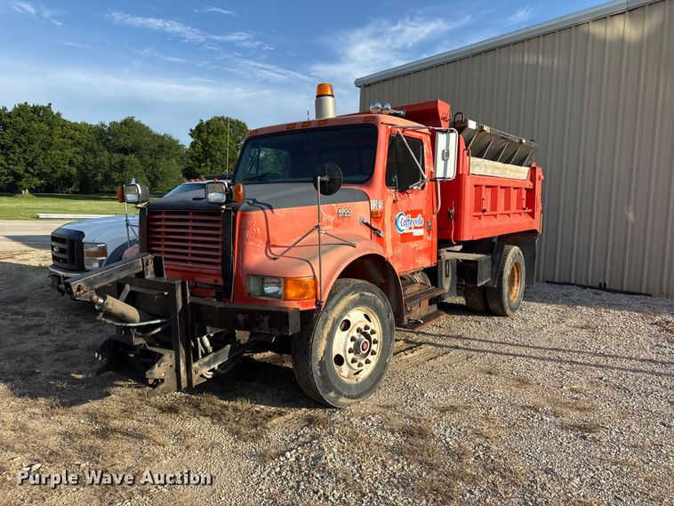 image for item EX2019 1997 International 4900 dump truck