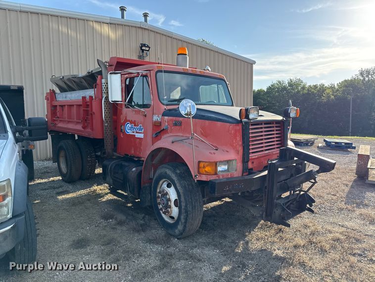 image for item EX2019 1997 International 4900 dump truck