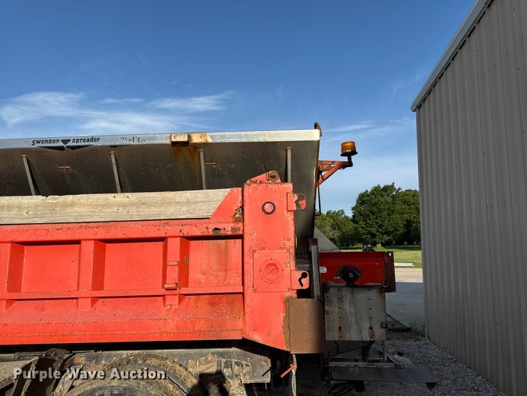 image for item EX2019 1997 International 4900 dump truck