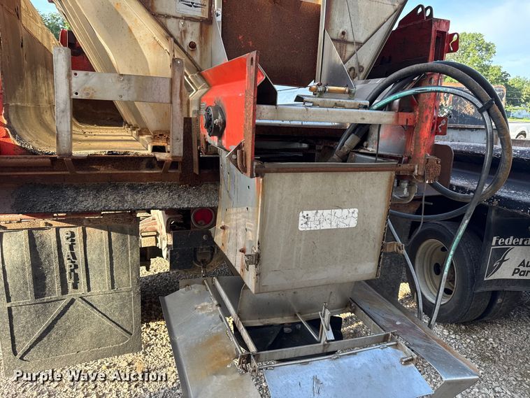 image for item EX2019 1997 International 4900 dump truck