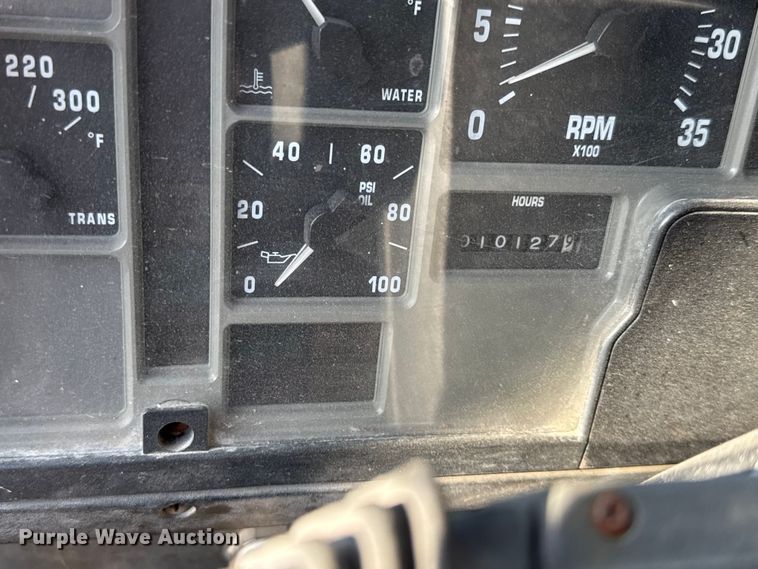 image for item EX2019 1997 International 4900 dump truck