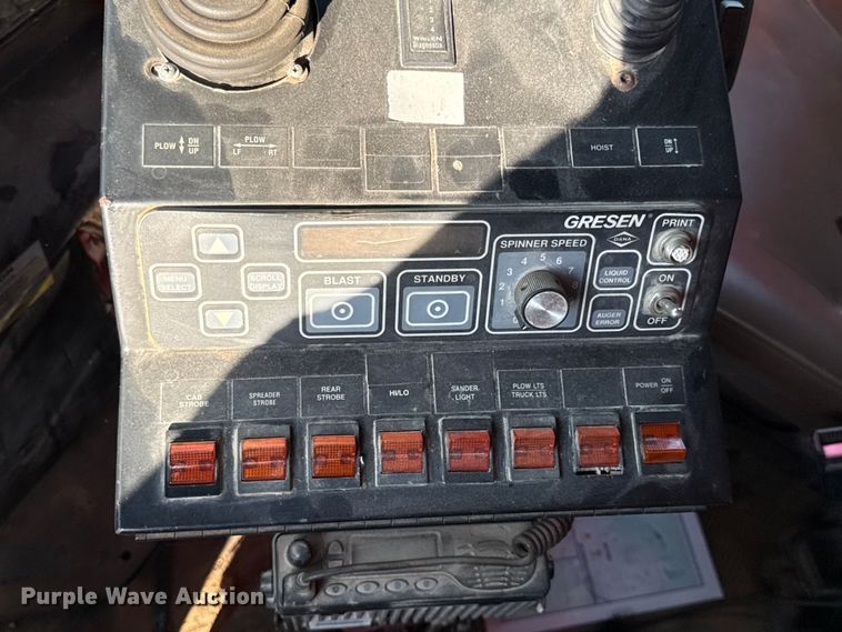 image for item EX2019 1997 International 4900 dump truck