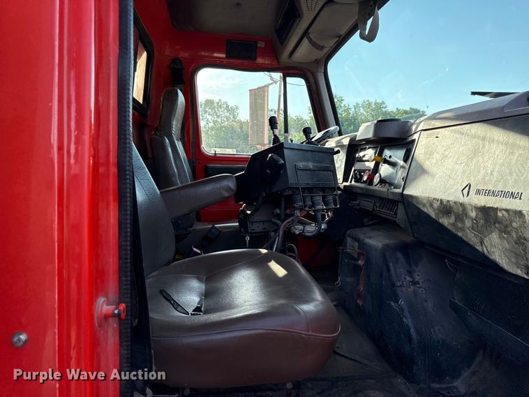 image for item EX2019 1997 International 4900 dump truck