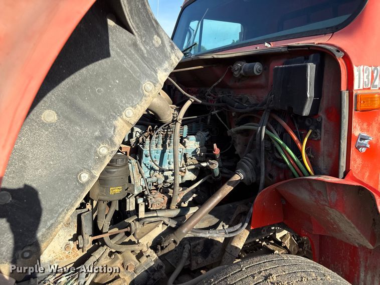 image for item EX2019 1997 International 4900 dump truck