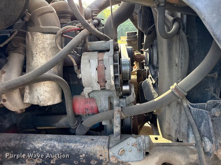 image for item EX2019 1997 International 4900 dump truck