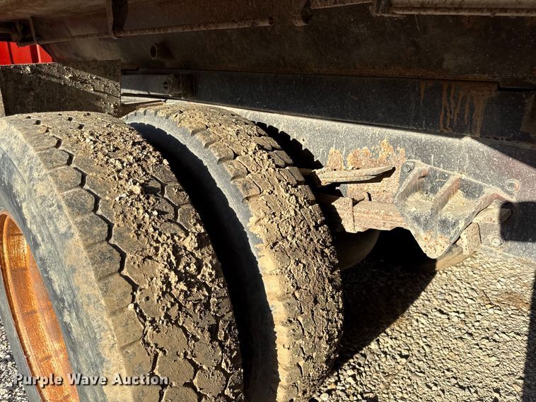 image for item EX2019 1997 International 4900 dump truck