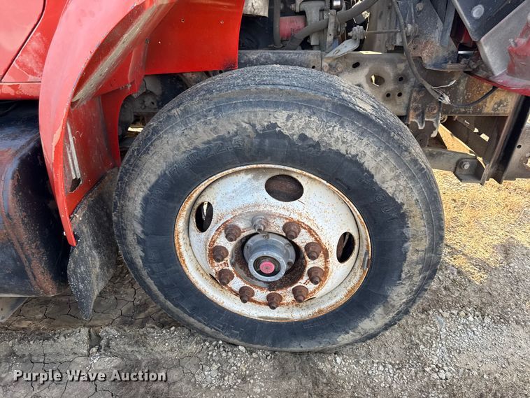 image for item EX2019 1997 International 4900 dump truck