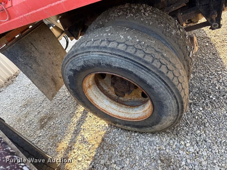 image for item EX2019 1997 International 4900 dump truck