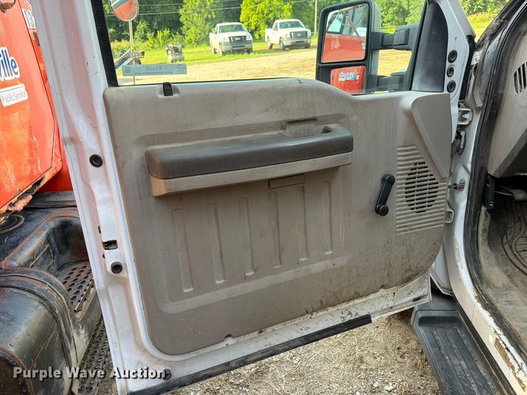 image for item EX2020 2008 Ford F550 Super Duty dump truck