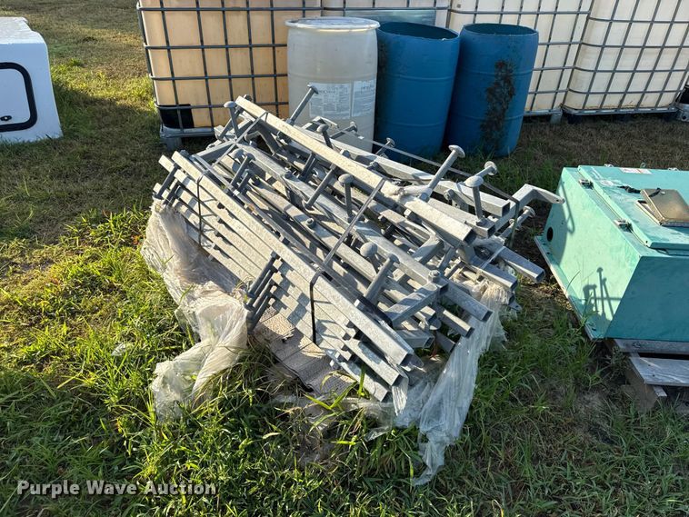(20) antenna ladder sections