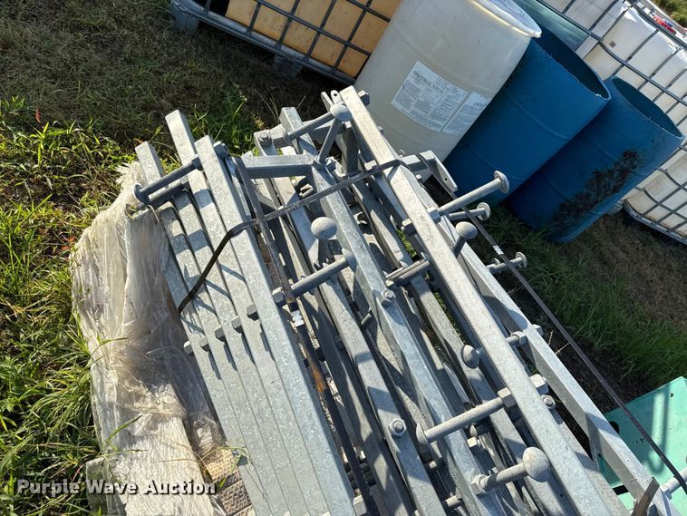 image for item EX2029 (20) antenna ladder sections