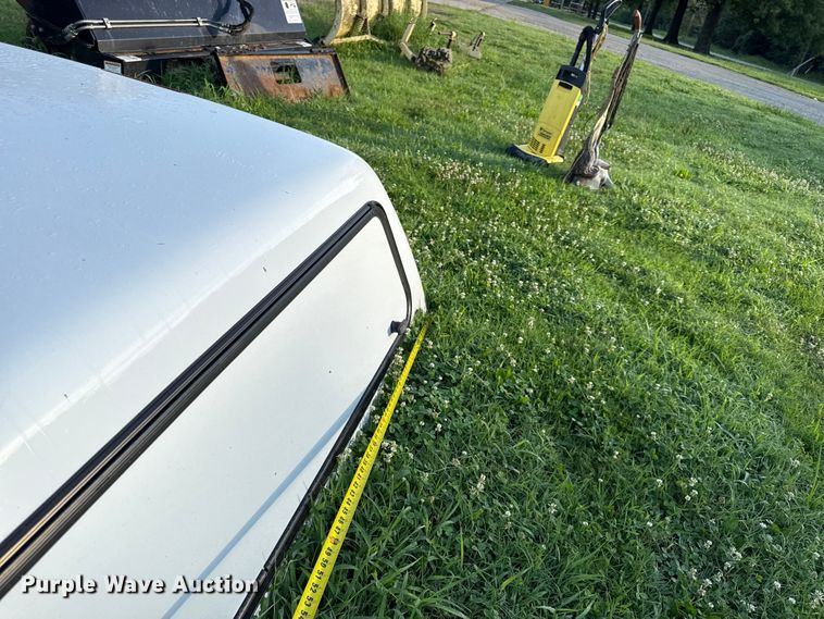 image for item EX2031 Pickup truck topper