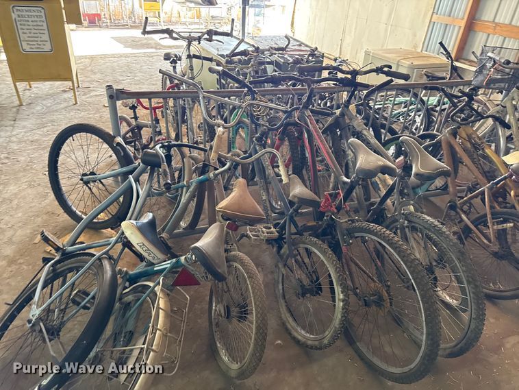 image for item EX2035 Bikes and bike racks (19) bicycles 