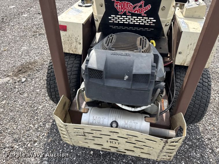 image for item EX2037 Grass hopper 125V ZTR lawn mower