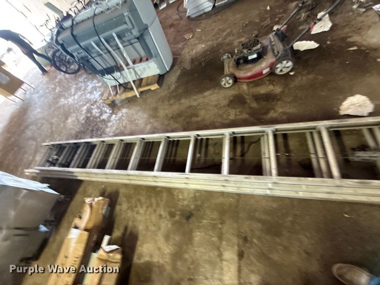 image for item EX2051 Extension ladder