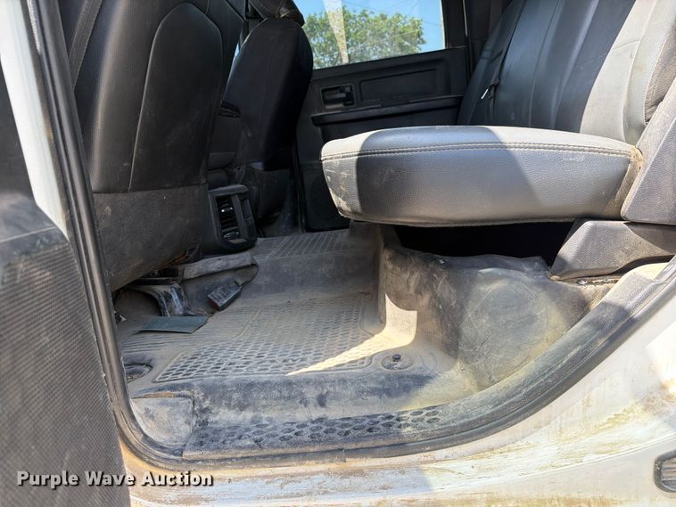 image for item EX2515 2021 RAM 2500 Heavy Duty Crew Cab flatbed pickup truck