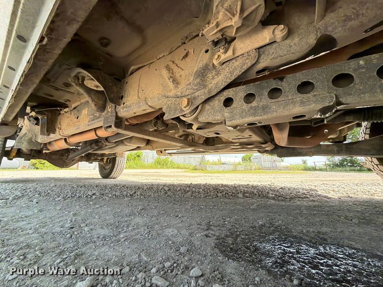 image for item EX2515 2021 RAM 2500 Heavy Duty Crew Cab flatbed pickup truck