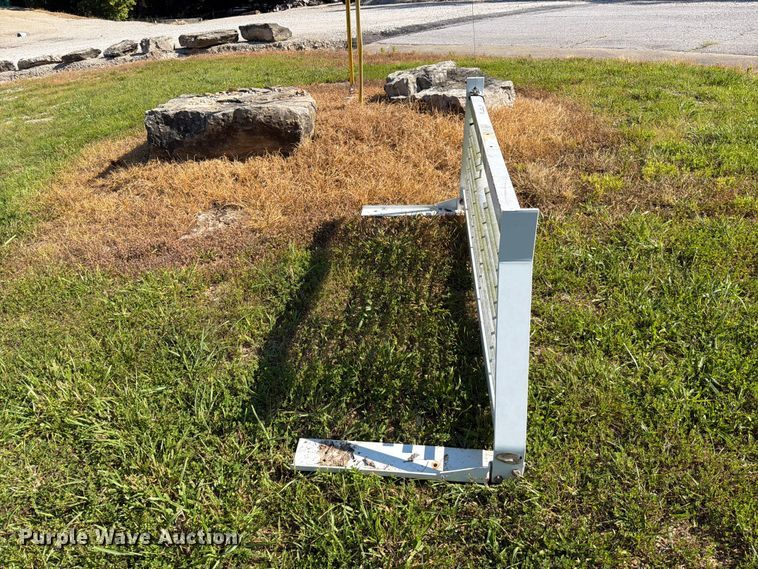 image for item EX2528 Headache rack