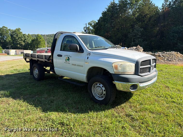 image for item EX2530 2006 Dodge Ram 2500 flatbed pickup truck
