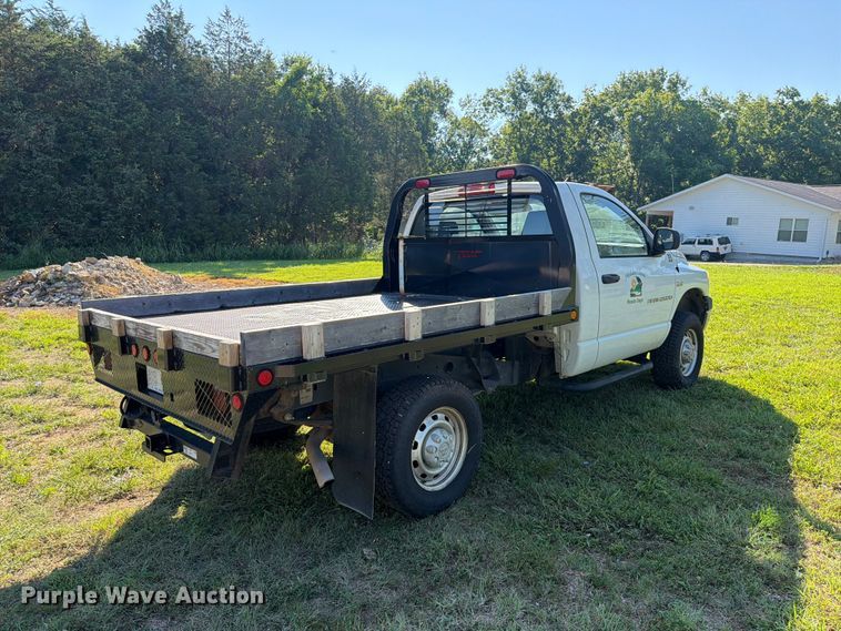 image for item EX2530 2006 Dodge Ram 2500 flatbed pickup truck