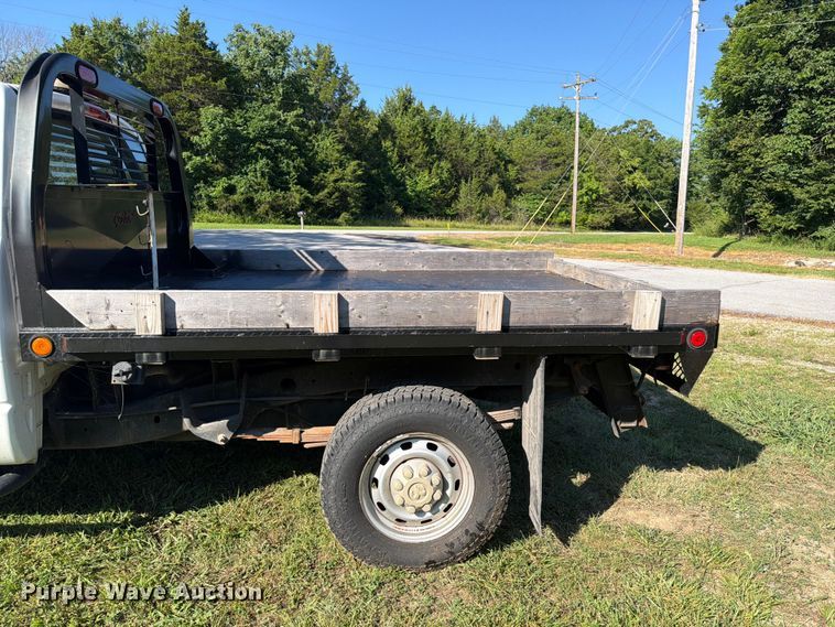 image for item EX2530 2006 Dodge Ram 2500 flatbed pickup truck