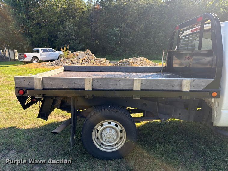 image for item EX2530 2006 Dodge Ram 2500 flatbed pickup truck