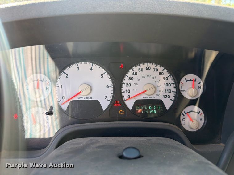 image for item EX2530 2006 Dodge Ram 2500 flatbed pickup truck