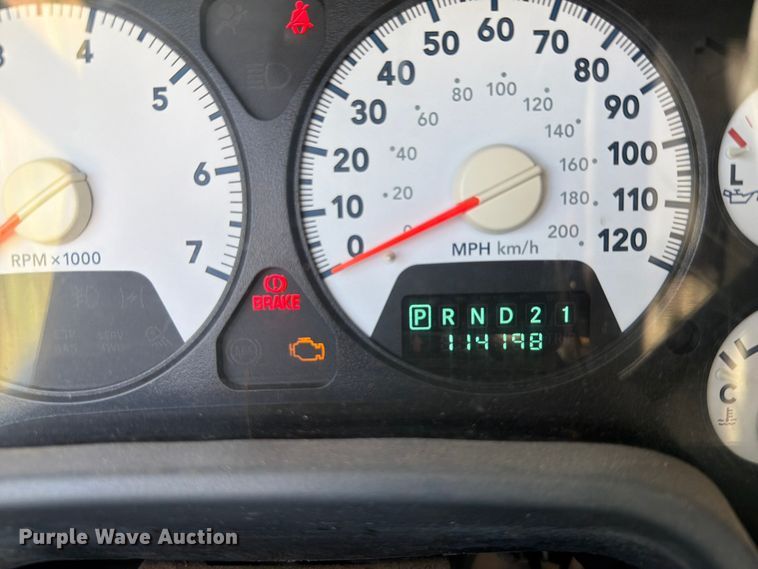 image for item EX2530 2006 Dodge Ram 2500 flatbed pickup truck