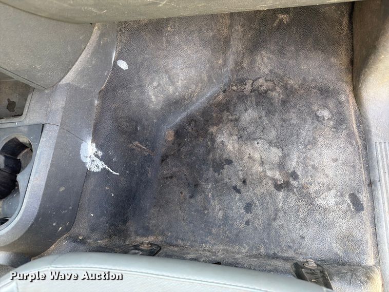 image for item EX2530 2006 Dodge Ram 2500 flatbed pickup truck