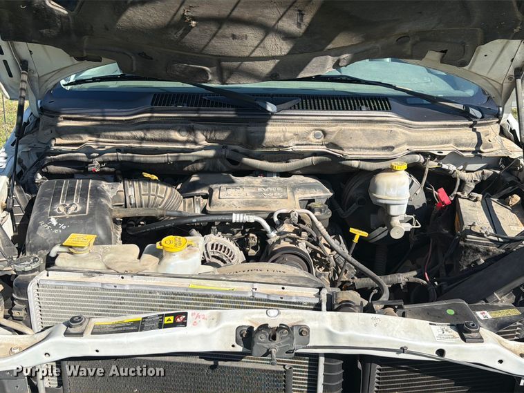 image for item EX2530 2006 Dodge Ram 2500 flatbed pickup truck