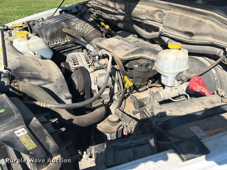 image for item EX2530 2006 Dodge Ram 2500 flatbed pickup truck