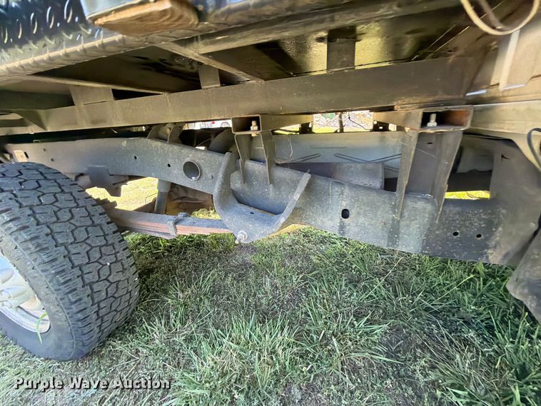 image for item EX2530 2006 Dodge Ram 2500 flatbed pickup truck