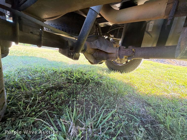 image for item EX2530 2006 Dodge Ram 2500 flatbed pickup truck