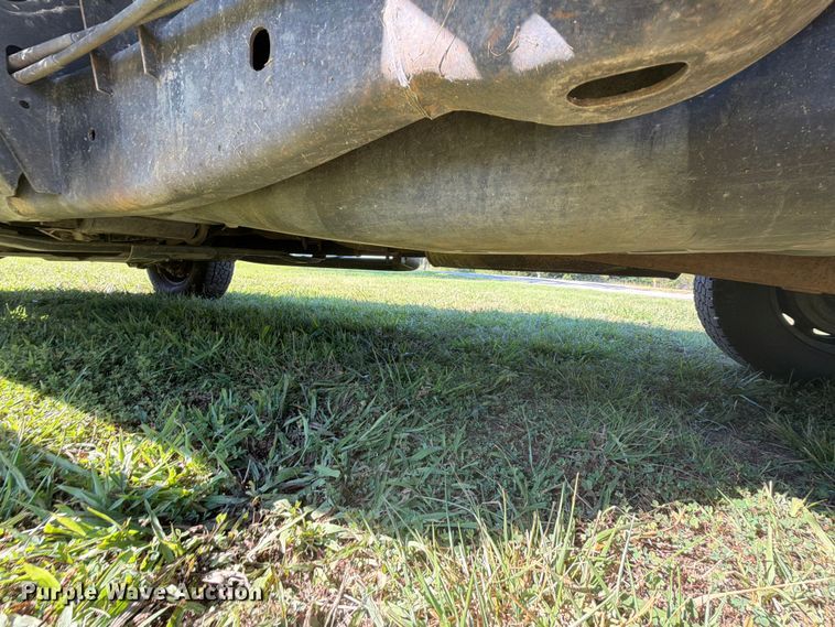 image for item EX2530 2006 Dodge Ram 2500 flatbed pickup truck