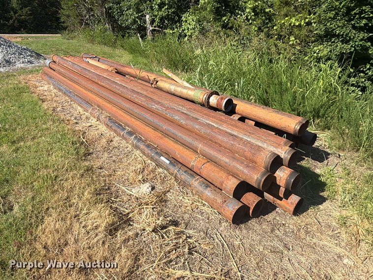 image for item EX2531 Approximately (37)  Sucker rods with Pump