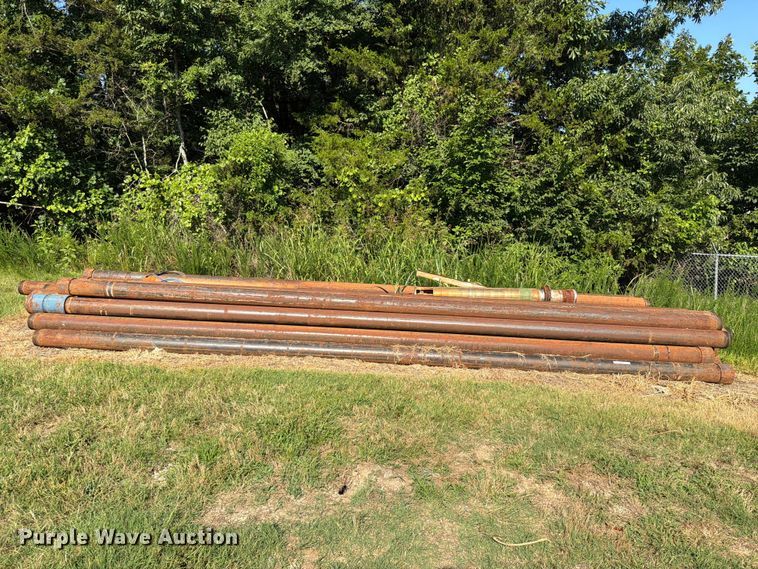 image for item EX2531 Approximately (37)  Sucker rods with Pump
