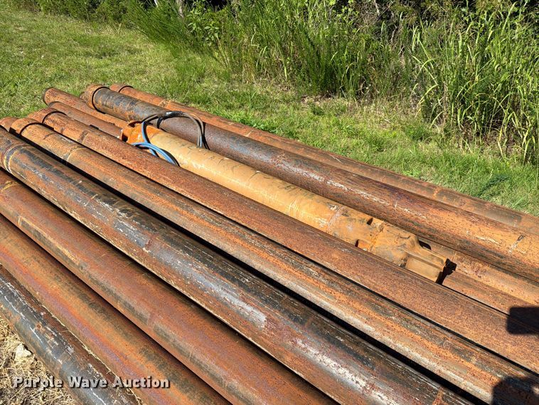 image for item EX2531 Approximately (37)  Sucker rods with Pump
