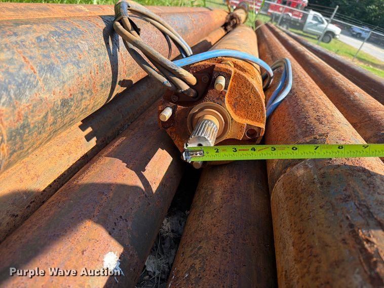 image for item EX2531 Approximately (37)  Sucker rods with Pump
