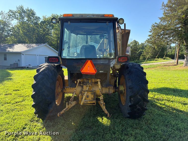 image for item EX2532 1989 John Deere 2755 tractor
