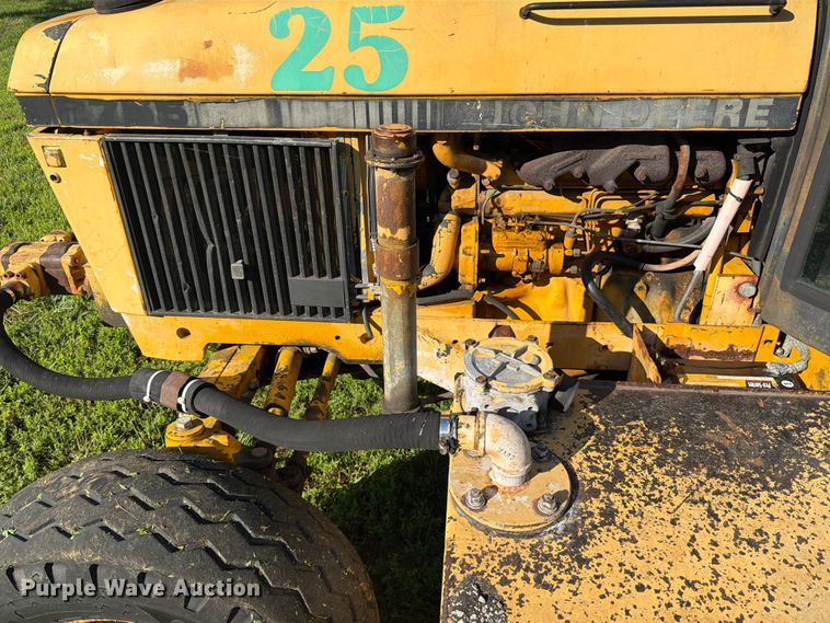 image for item EX2532 1989 John Deere 2755 tractor