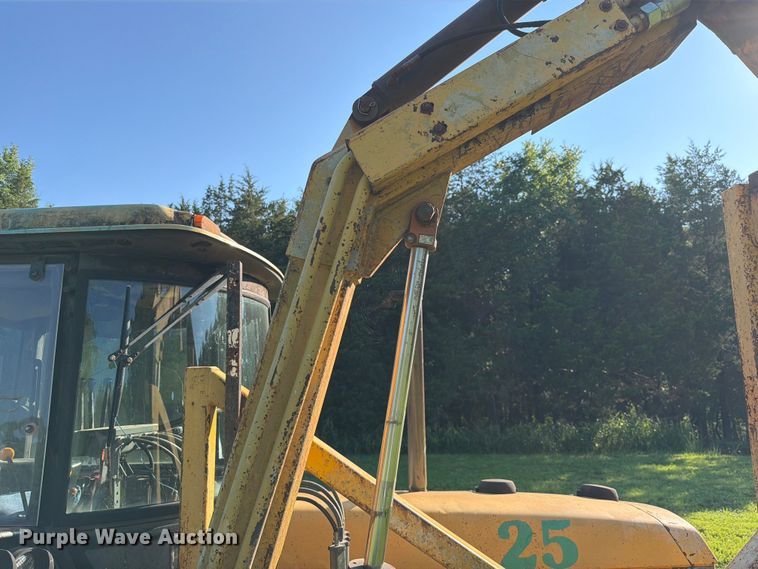 image for item EX2532 1989 John Deere 2755 tractor